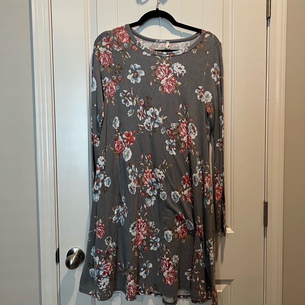 Grey Floral Flowy Dress